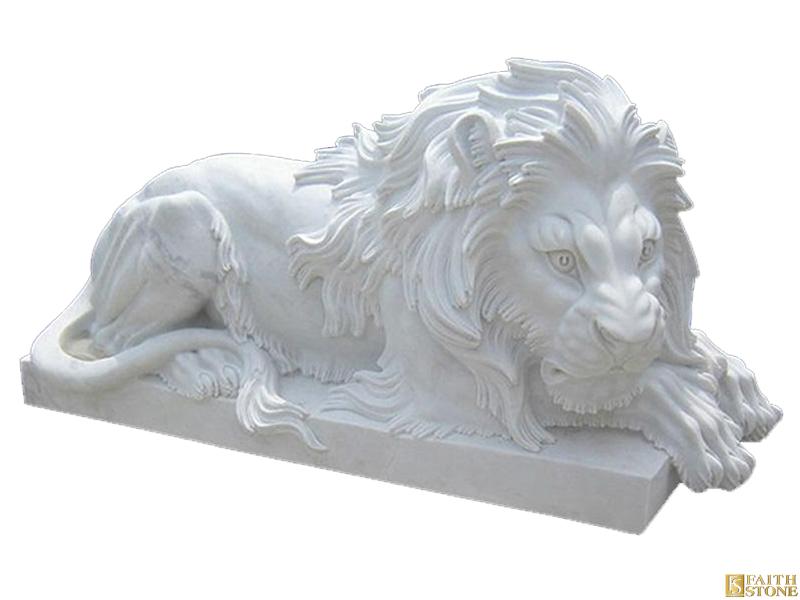 Löwenstatuen aus Marmor